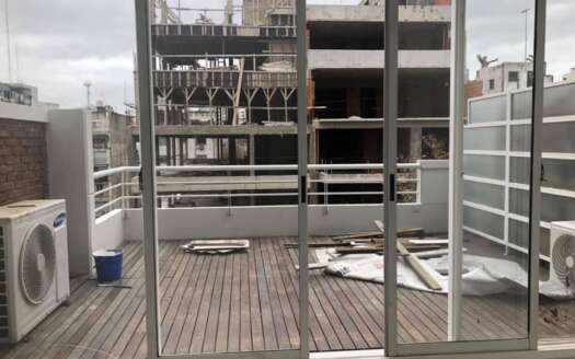 Departamento Duplex en Oro y Guemes vista al frente!