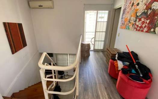 Excelente LOFT C/BALCON- BAJAS EXPENSAS