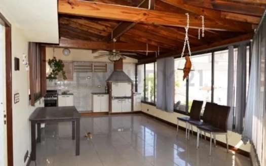 Oportunidad! Unica casa en Parque Patricios caba- Permuta