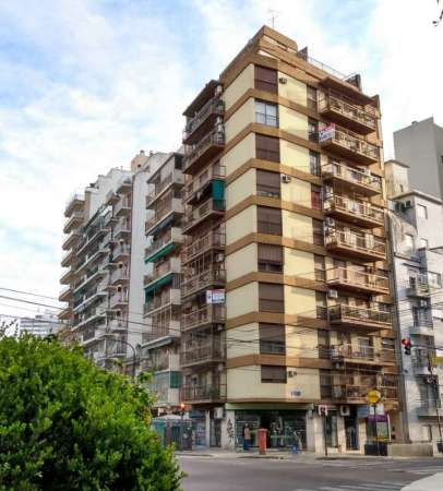 Dueño vende departamento 3 ambientes con excelente vista al Parque Chacabuco