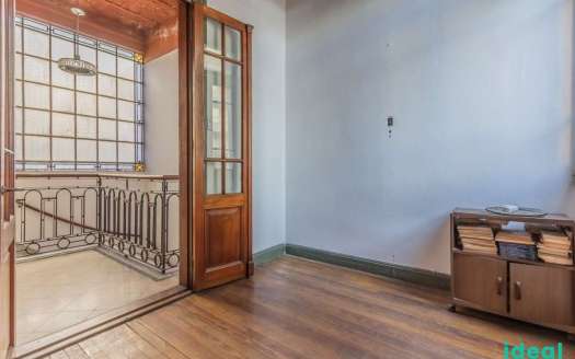 IDEAL Dueño Vende Sin Comision. PH frente, 6 ambientes con entrada independiente. Apto Profesional y Vivienda. Apto Crédito. Oportunidad para inversión con renta