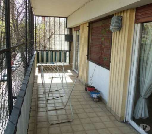 venta Departamento semipiso con cochera cubierta a 15 minutos de microcentro de estacion catedral d subte 4 dormitorios 3 baños balcon La Boca