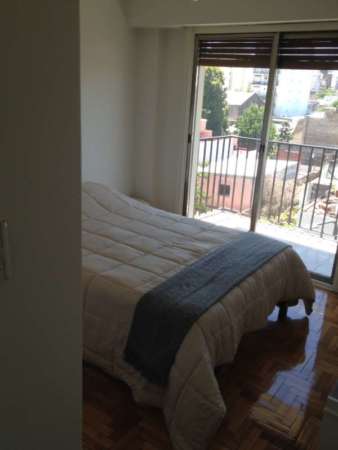 VENTA DUEÑO DIRECTO. SEMIPISO 3 AMB. SUPER LUMINOSO. A mts. de Caballito Norte. Trelles 1800