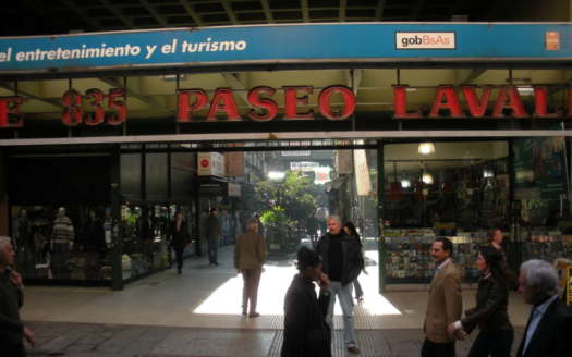 Local Comercial Lavalle y Esmeralda a la calle