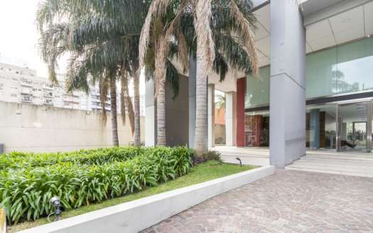 Luminoso Monoambiente Con Balcón Amueblado