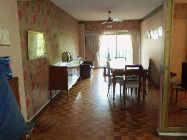 venta Departamento semipiso con cochera cubierta a 15 minutos de microcentro de estacion catedral d subte 4 dormitorios 3 baños balcon La Boca