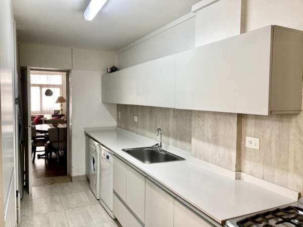 SIN COMISION! IMPECABLE PISO 4 AMB CON DEPENDENCIA EN RECOLETA