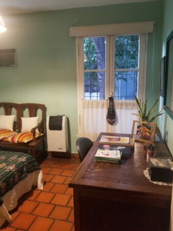 DUEÑO VENDE: Casa estilo colonial en Parque Chas 150m2