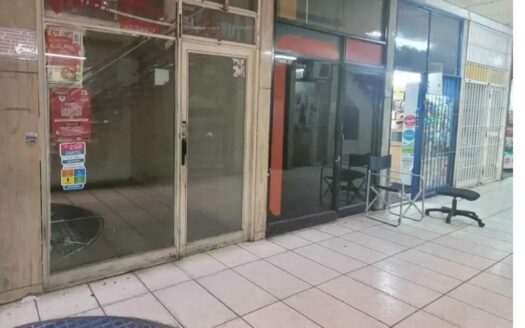 LOCAL IDEAL RUBRO CELULARES-ACCESORIOS U OTRO – EN AV. CORRIENTES 2300 EN IMPORTANTE GALERIA
