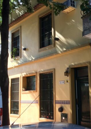 DUEÑO VENDE: Casa estilo colonial en Parque Chas 150m2