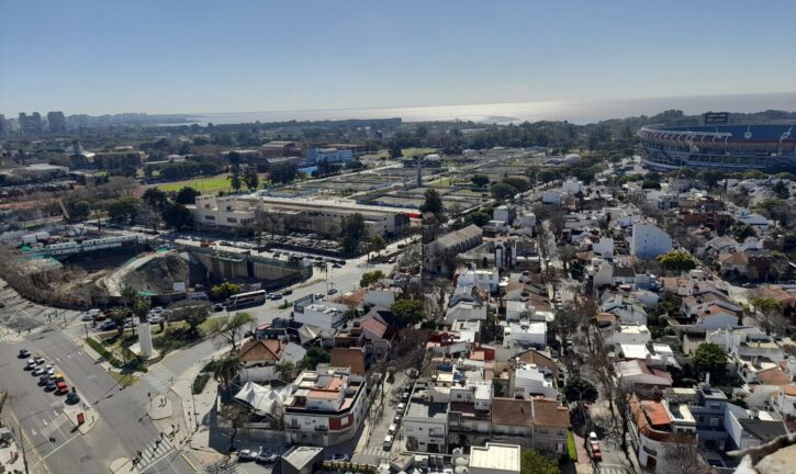 Departamento de dos ambientes en Núñez con vista panorámica para alquiler temporario.