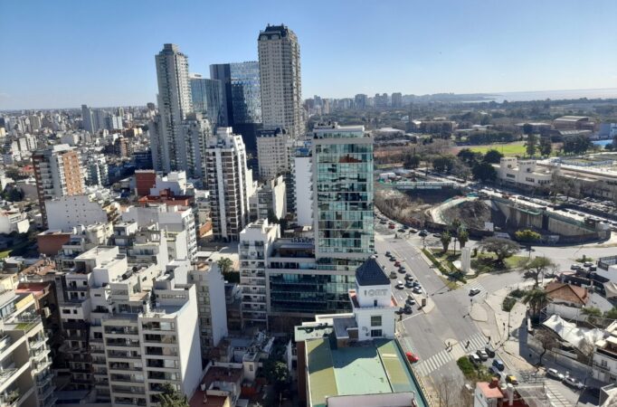 Departamento de dos ambientes en Núñez con vista panorámica para alquiler temporario.