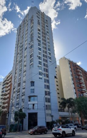 Dueño directo vende depto. 4 ambientes con vista y financiación propia