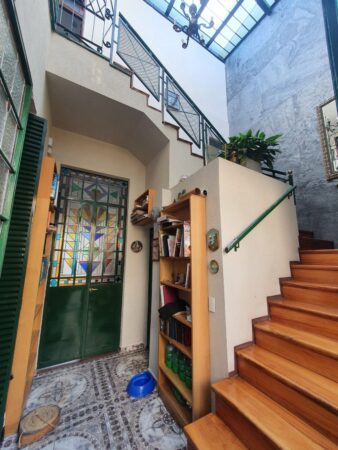 Dueña vende casa estilo Art Deco