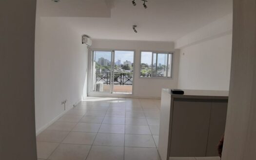 Vendo monoambiente amplio muy luminoso vista abierta seminuevo en barrio Monte Castro
