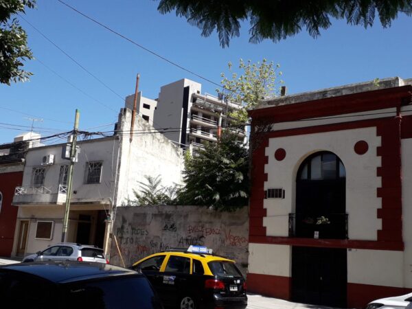 ¡EXCEPCIONAL LOTE EN VENTA – ¡DUEÑO DIRECTO – ¡SIN COMISION INMOBILIARIA, SIN PLUSVALIA! EDIFICIO P. PATRICIOS PROYECTO APROBADO CON CODIGO ANTERIOR, MAS METROS