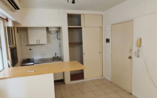 Monoambiente sobre Av Santa Fe 2300 dueño directo. Con pileta Apto profesional