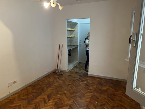 Departamento con gran ubicacion y luz