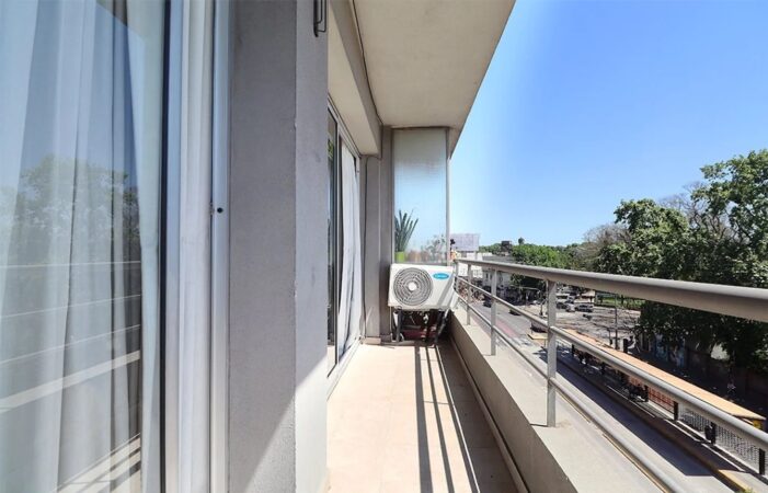 Depto. 2 Amb. en Alquiler en V. del Parque C/balcon