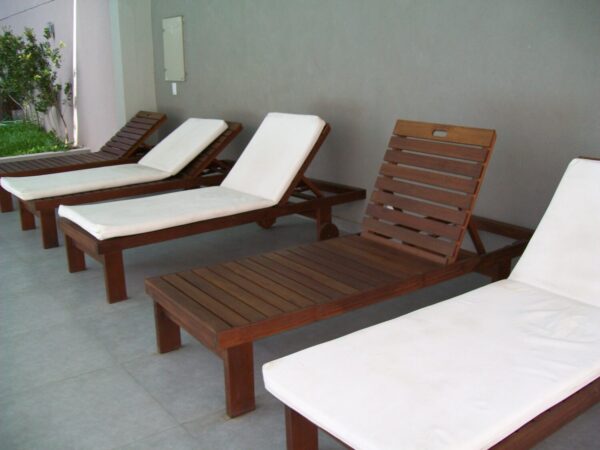 Amplio Monoambiente con patio y parrilla en edificio con amenities