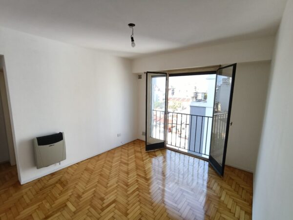 Departamento en alquiler , 2 ambientes En Av. Independencia 1900, CABA