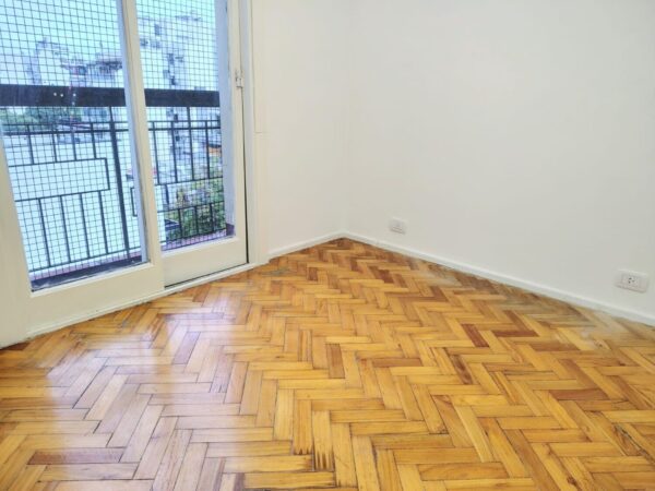Piso 3 ambientes a la calle