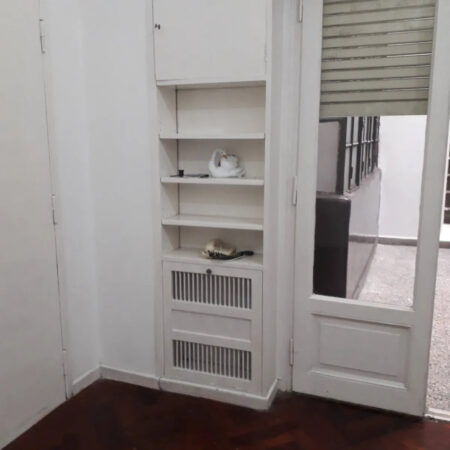 Departamento De 2 Ambientes A Pasos De La Estacion Constitucion.