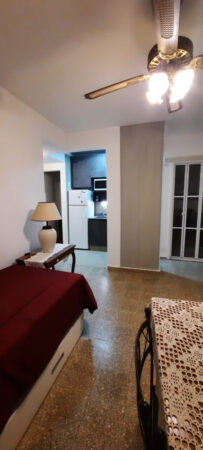 Departamento para 3 personas, cerca de Favaloro