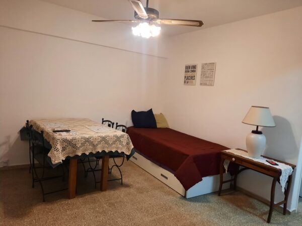 Departamento para 3 personas, cerca de Favaloro