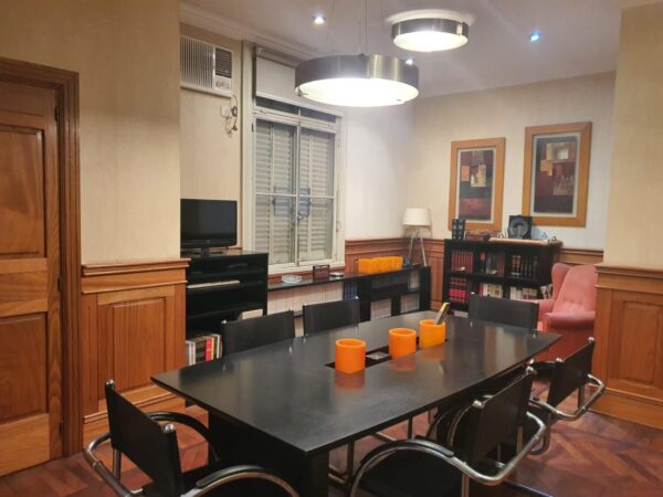 OFICINA EN ALQUILER - 100M2 - despachos y salon co-work- ZONA CENTRO - LISTA PARA INGRESAR - EXCELENTE ESTADO.
