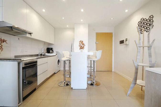Depto. 2 Amb. en Alquiler en V. del Parque C/balcon