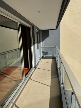 Departamento 2 Ambientes con Cochera Descubierta Luminoso Para Alquiler