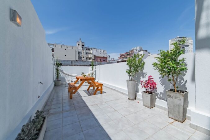 Depto 2 amb con terraza propia