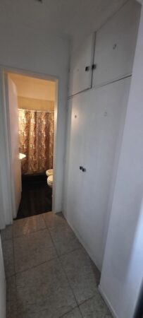 Dpto 2 ambientes ctrafte, super luminoso! balcon corrido, lavadero, placares empotrados, todo a nuevo, hermoso, digno de ver!!