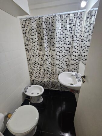 Hermoso Departamento de 2 Ambientes (Se Alquila Sin Muebles)