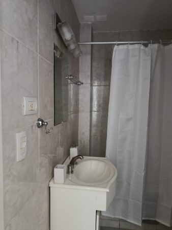Departamento 2 ambientes con terraza propia