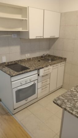 MONOAMBIENTE DIVIDIDO LUMINOSO CON BALCON EN BELGRANO