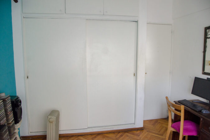 Venta Departamento Caballito 3 ambientes c/dependencia en Acoyte y Rivadavia. Frente. Balcón. Apto profesional. Baulera. Sup. Total 91 m2