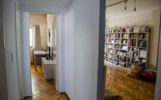 Venta Departamento Caballito 3 ambientes c/dependencia en Acoyte y Rivadavia. Frente. Balcón. Apto profesional. Baulera. Sup. Total 91 m2