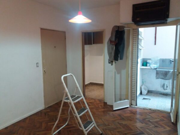 Depto 2 ambientes en CHile y Virrey Cevallos