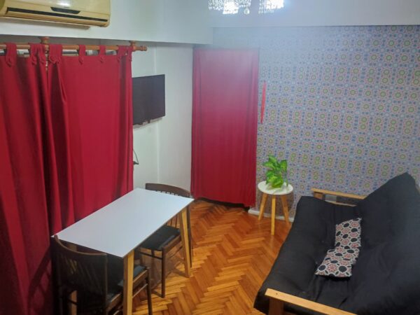 COMODO 2 AMBIENTES EN RECOLETA