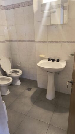 Saavedra - Alquiler dto 2 ambientes con espacio guardacoche