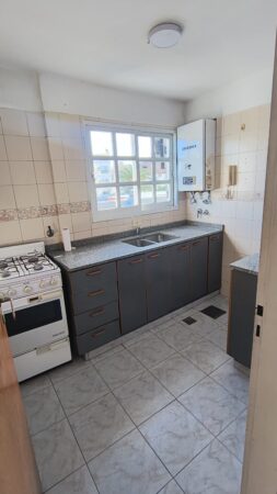 Saavedra - Alquiler dto 2 ambientes con espacio guardacoche