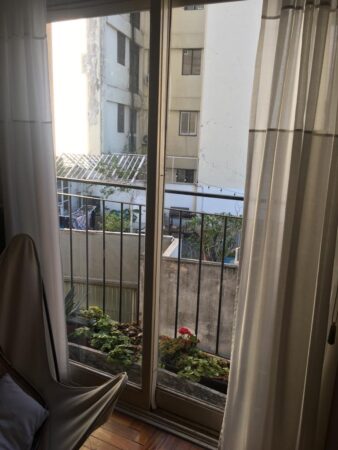Alquilo monoambiente con cocina independiente, Apto profesional. Zona Recoleta