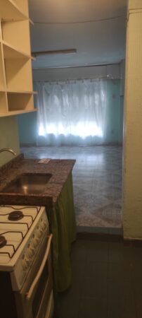 Alquilo amplio dos ambientes en Balvanera