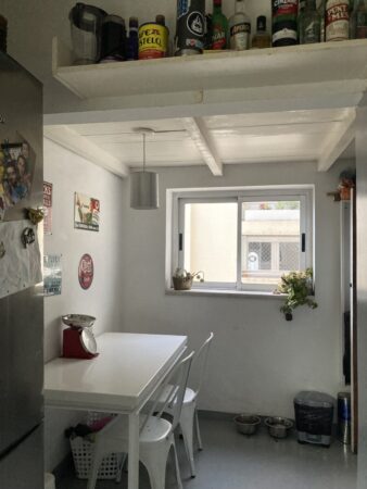 Departamento en Venta 4 ambientes, súper luminoso con techos altos, estilo casa.