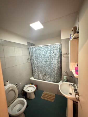 Excelente monoambiente en alquiler sin muebles muy luminoso en Botánico