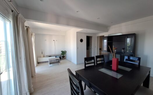 Departamento 2 ambientes con cochera zona residencial Liniers