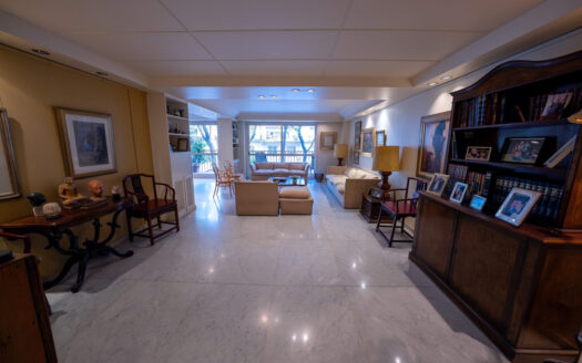 Departamento En Barrancas de Belgrano. 5 Ambientes + Dependencia.