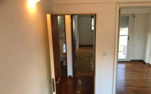 dueño  alquila  departamento  4  ambientes   con dependencia   y  cochera    en   emilio   mitre     al 1100       en  parque  chacabuco  capital  federal